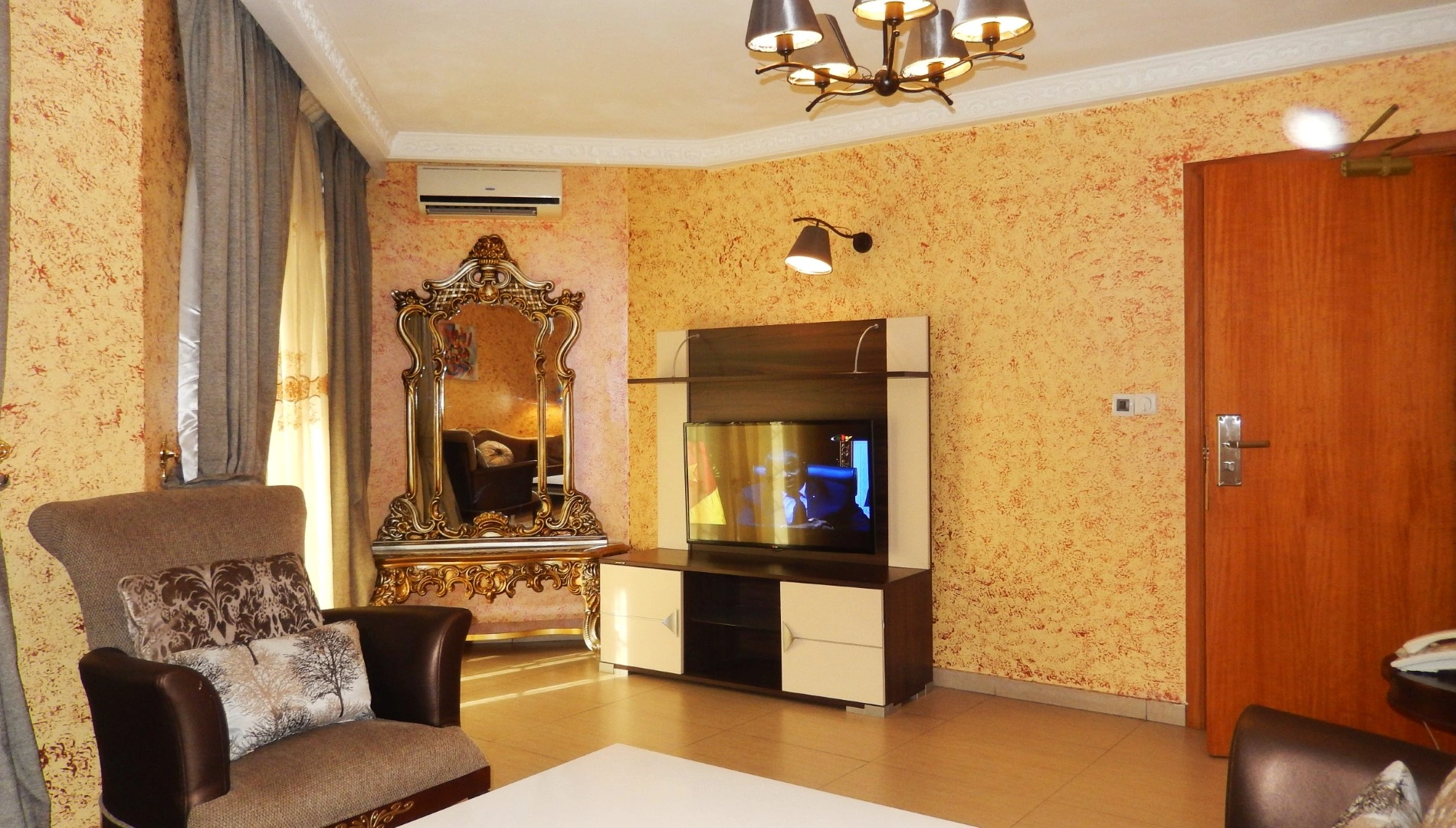 Noubou International Hotel